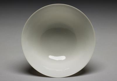 图片[2]-Stem bowl with paired dragons decoration in sweet-white glaze, Ming dynasty, Yongle reign (1403-1424)-China Archive